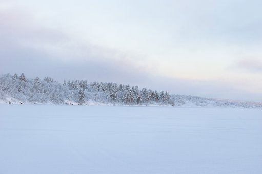让数学课堂在指尖绽放:关于初中数学实验课的冷思考与热实践
